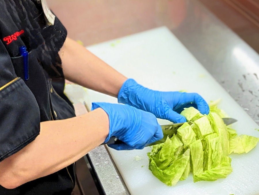 【旬のキノコやかぼちゃ、果物がたくさん】ブロンコビリー秋の味覚を提供！『秋サラダバー』開始(9/6～)