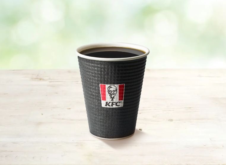 全部100円キタ―――！！2週間限定「KFC」ドリンク全サイズ100円キャンペーン実施(9/11-24)　最大で220円の割引に
