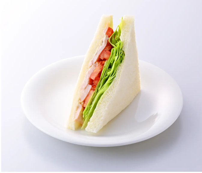 朝限定「30円引きサービス」開始　サンドウィッチと対象のドリンクで！【カフェ・ド・クリエ】