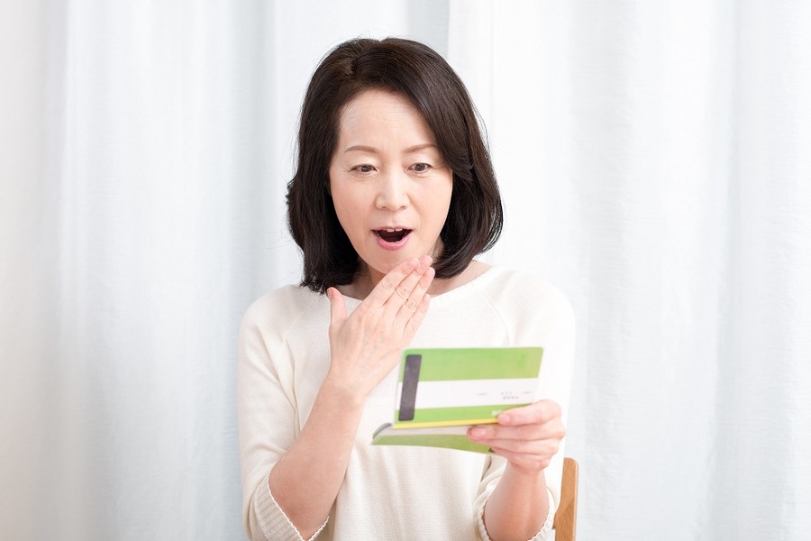 「年金カット法案」の対策　個人年金保険はインフレになっても、年金額は増えない　さぁどうする？