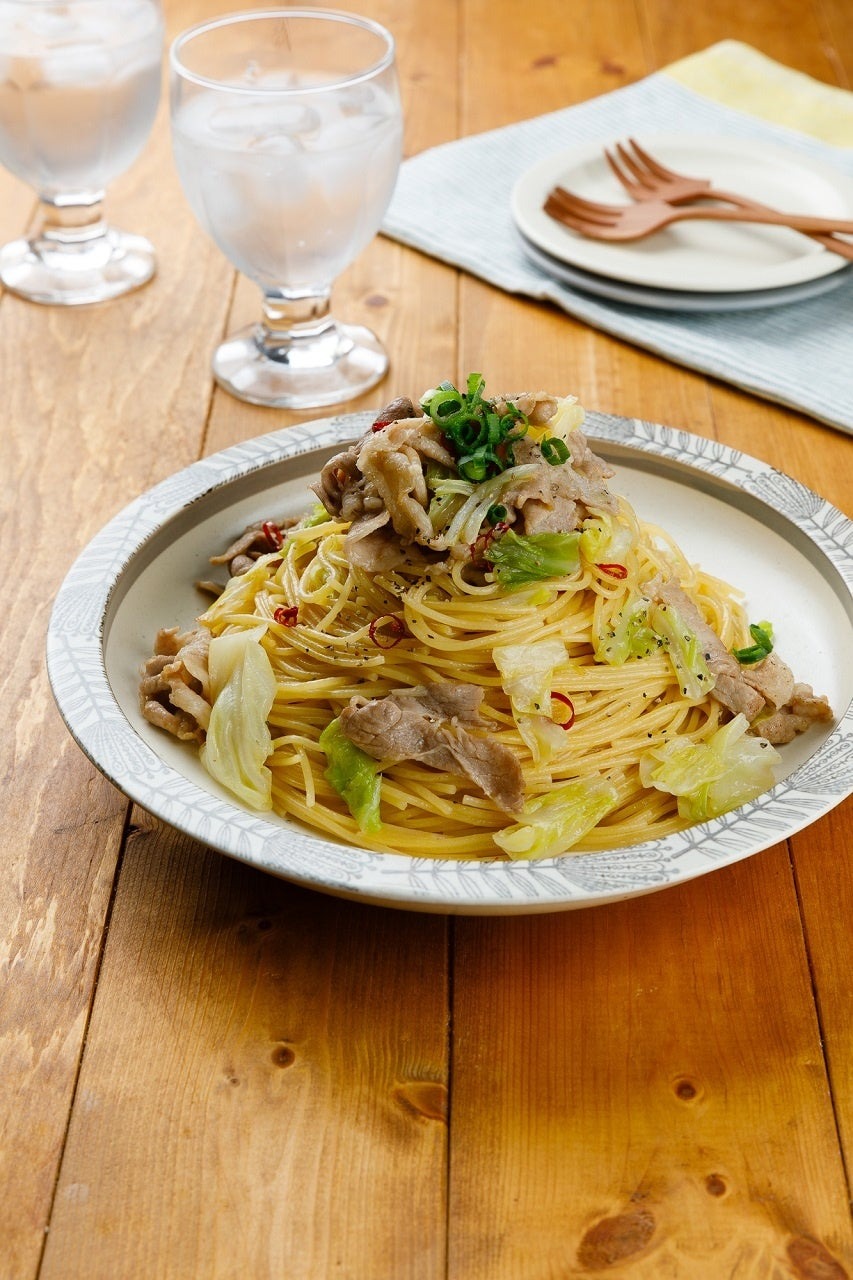 クックパッドで人気の料理家・青木ゆかりさんのレシピ本『作業5分で不思議パン』が大好評
