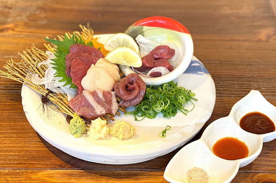 「大衆馬肉酒場 馬王 十三店」1周年記念キャンペーン開催！
