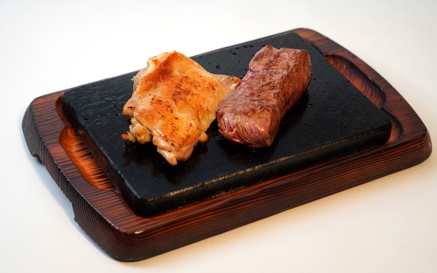 新メニュー発表！【やっぱりステーキ】1kgステーキ丼(1500円！)を毎日先着5名に提供