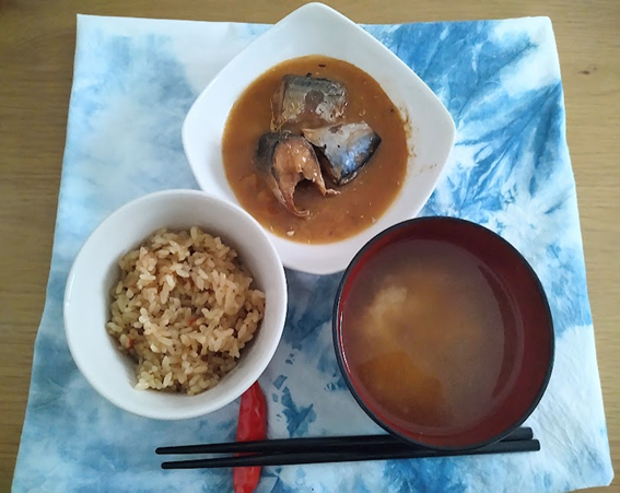 ダイソーでそなえる備蓄食料・非常食8選　マルちゃん、マルコメ、日清など気になる賞味期限と生産地、実食体験を紹介