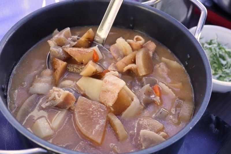 【昨年は1時間で完売】アクアイグニス仙台の「芋煮会」開催日数を増やして開催、3種の味を楽しむ