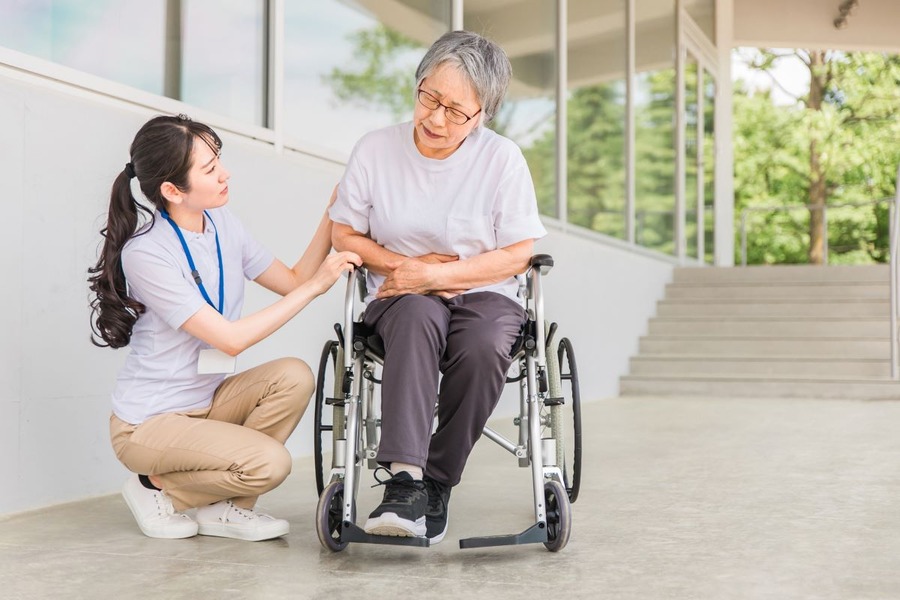 その作り置きは危険かも【食中毒】高齢者の予防3原則と具体的な7つの声かけとは？　