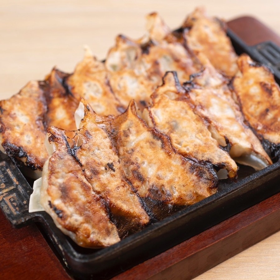 「一口餃子」無制限の無料配布！西新宿10/15オープン　生ビール219円！