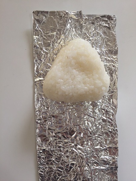 おにぎりの海苔はパリっと派？　海苔パリおにぎりを自宅でつくるワザ