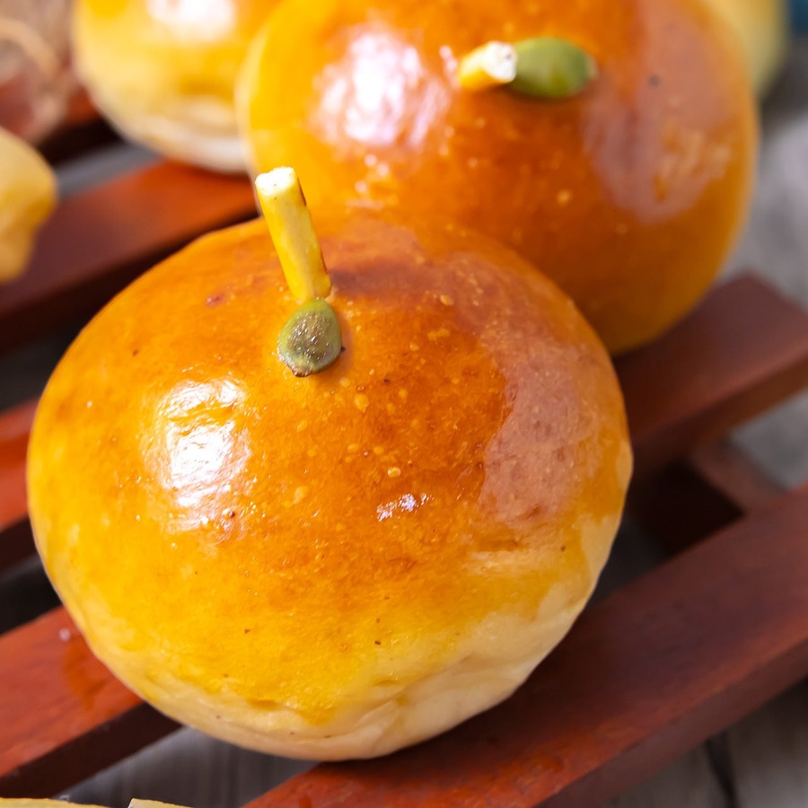 大阪万博公園駅のパン食べ放題が進化　平日限定でサラダが付くお得なランチも提供