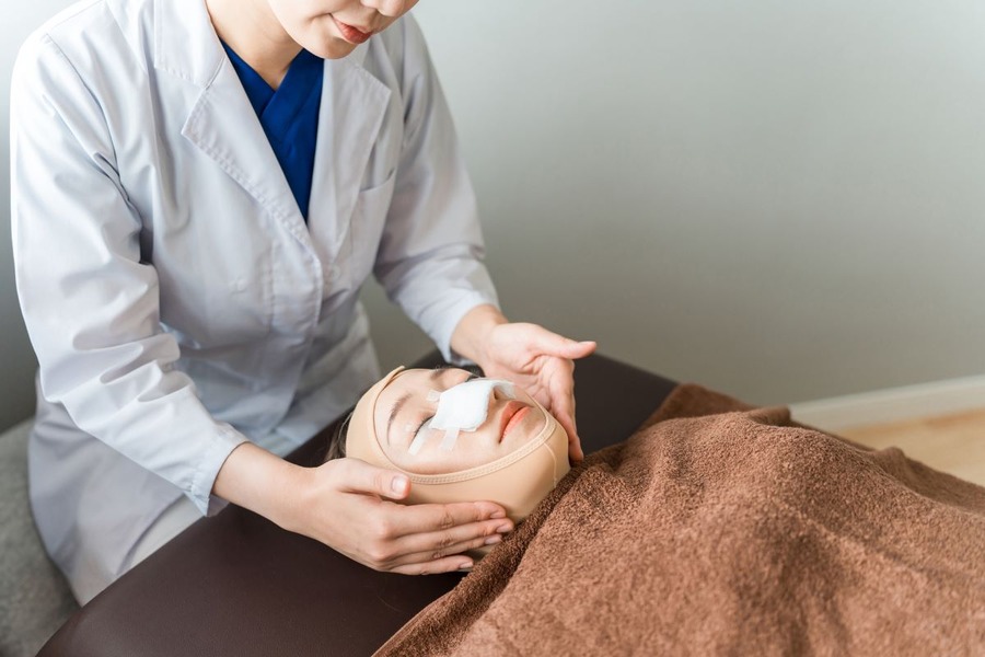 【このテンプレの鼻にして】28歳会社員男性はなぜ韓国で美容整形手術を受けたのか　日本とは異なる必要な資金・メンタルとは