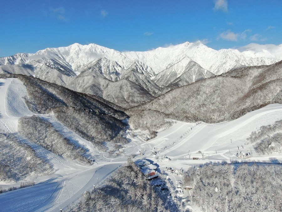 長野県の鹿島槍スキー場「県民割」でお得に　リフト1日券1000円引きなど