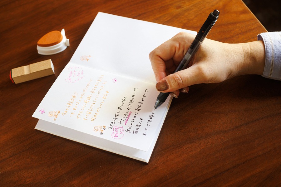 レトロな「御朱印帳」発売　昭和レトロの魅力再発見！