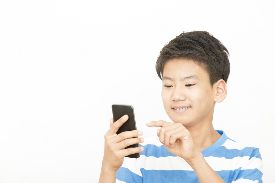 「キッズケータイ」、「キッズスマホ」お子様の目的に合った商品やプランを紹介します！