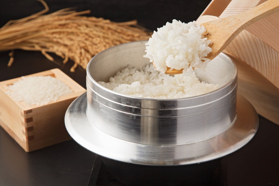 大阪「焼肉ホルモンまるよし」のランチでごはん食べ放題！