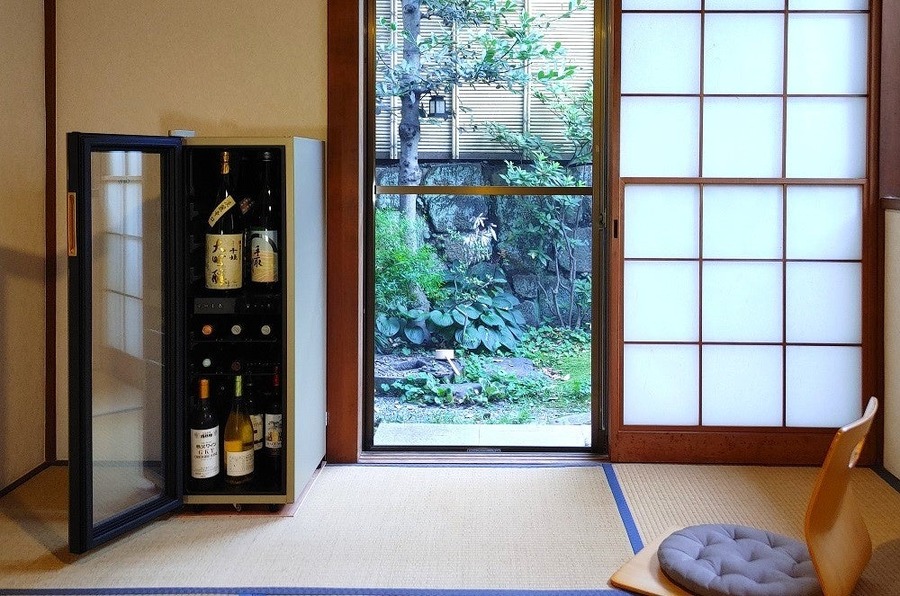 日本の住環境に最適な「ワインセラー」登場！　一升瓶も収納できる設計が特徴