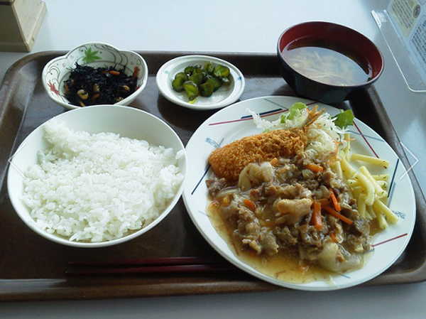 「学食・社食・役所食」は驚くほどお得なランチスポット（東京編）　一般人でも利用できる筆者おススメを紹介