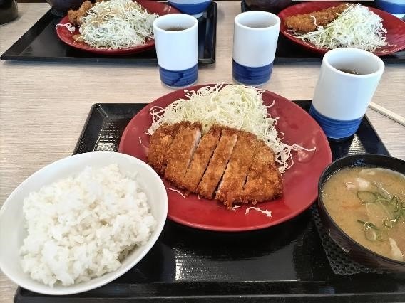 キターー！かつやで人気4品【590円＋税】お得感減メニューと、99円＋税の必殺技