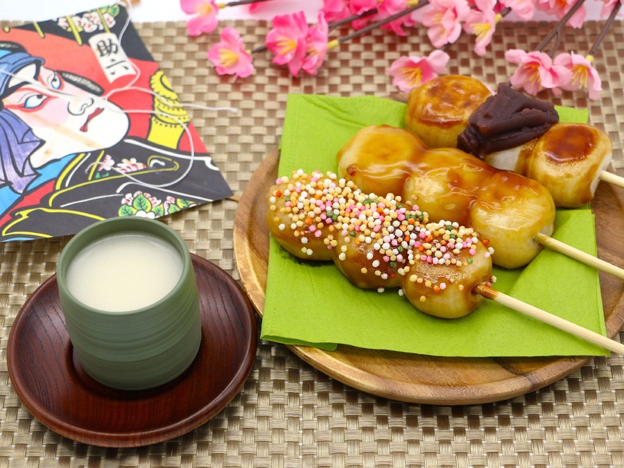 【入園料無料】巳年生まれ、名前に「巳」が入っている方　よみうりランドで迎える2025年のお正月