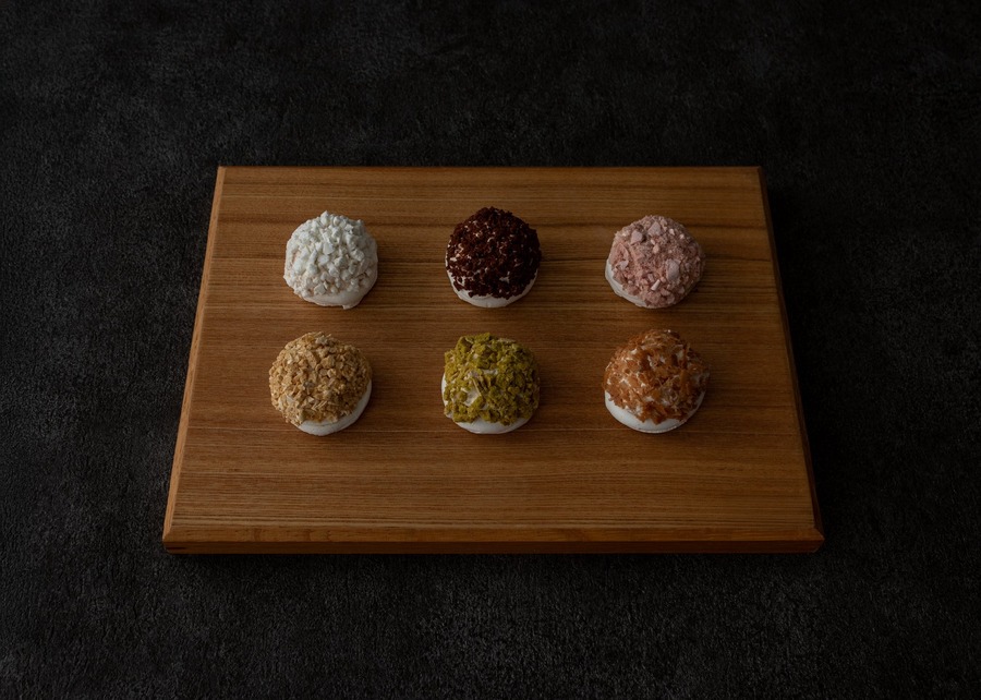 甘いメレンゲと濃厚な塩バターの組み合わせ　新感覚バタースイーツ「ブール・ムラング」登場