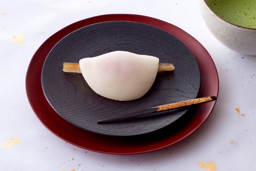 鶴屋吉信、2025年お正月和菓子を発売　オンラインショップ限定で全国送料無料キャンペーン