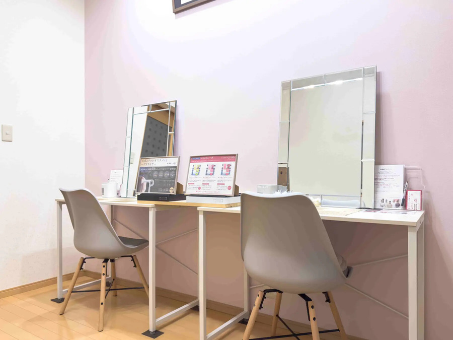 ヘアカラー専門店「カラープラス」駒込店のオープニングキャンペーン　初めて来店で「根元染め・全体染め」がともに税込1100円