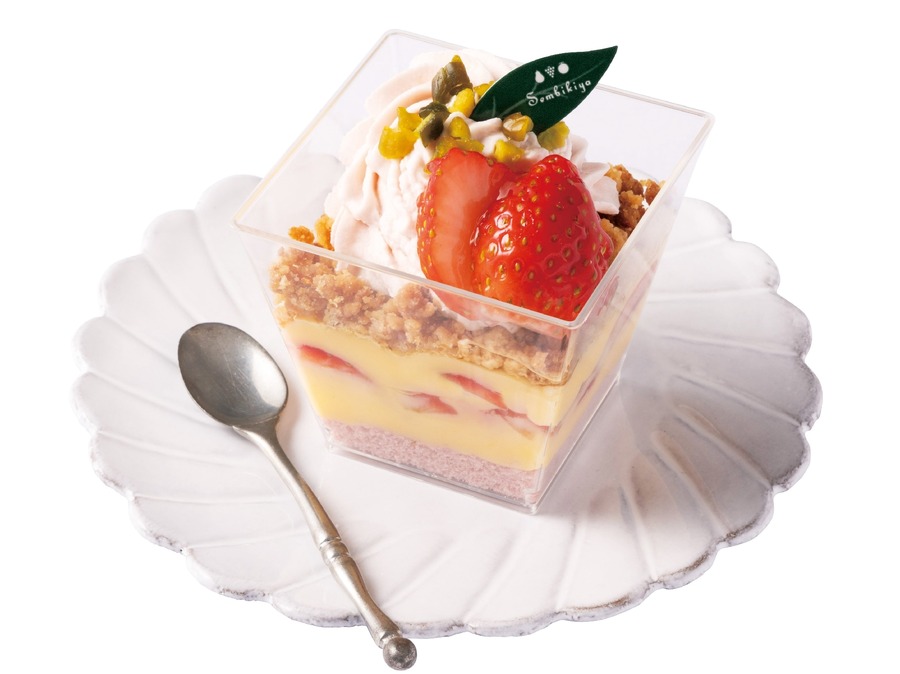 エキュート各館で「いちごフェア」開催！甘酸っぱいスイーツが勢揃い