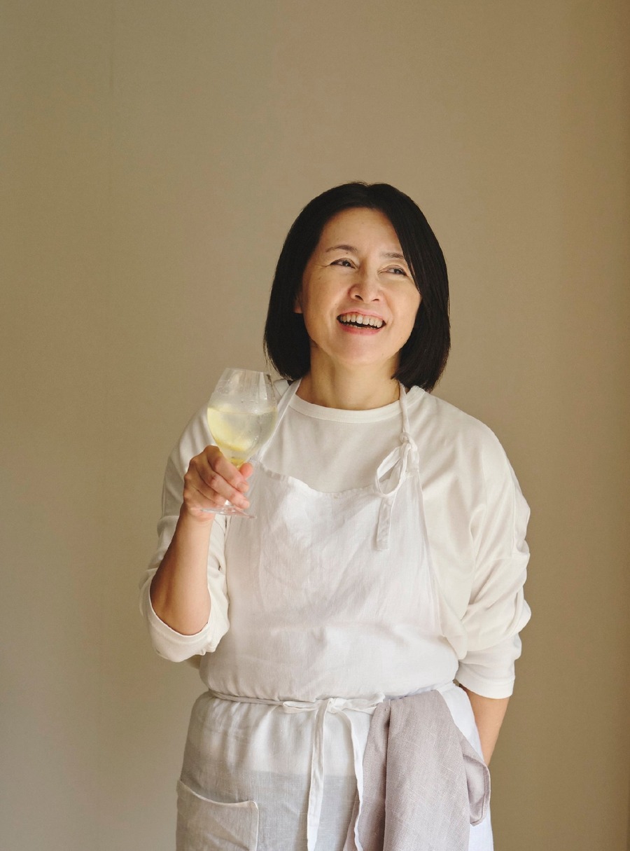 お酒好き必見！荻田尚子の新刊『呑めるお菓子』発売