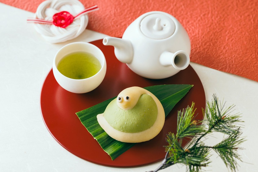 へびがパンになって登場！　新商品6種類を直営店にて1月1日発売開始【木村屋總本店】