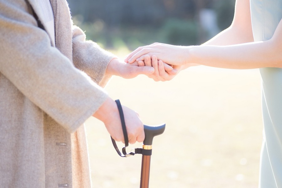 親が施設に入居すると「医療費控除」と「扶養控除」に影響があるのをご存知でしたか？