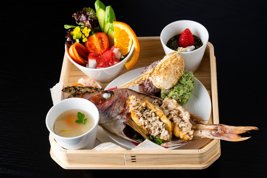 【1月11日開店】すべて祈祷した食材でつくった料理とスイーツを　福岡県八女市、福島八幡宮内「カミカケ茶屋」