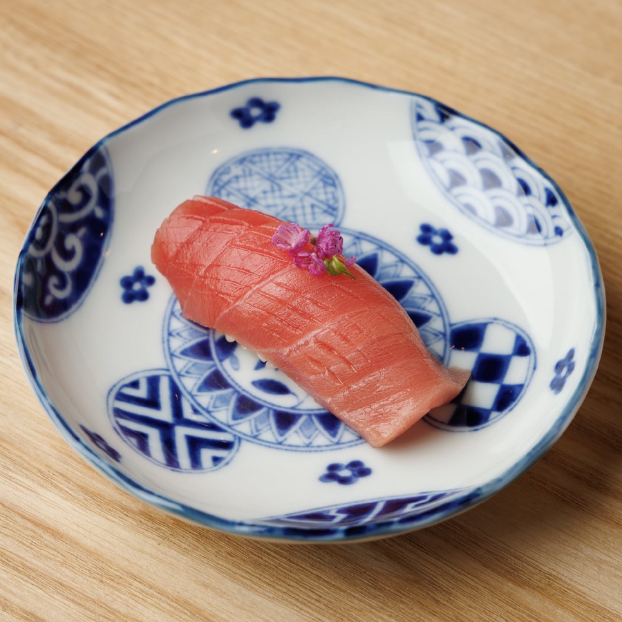 国産生本鮪150円！（1/6-19）上野駅徒歩1分、回らない寿司『マグロ尽くし5貫セット』も750円(税込)