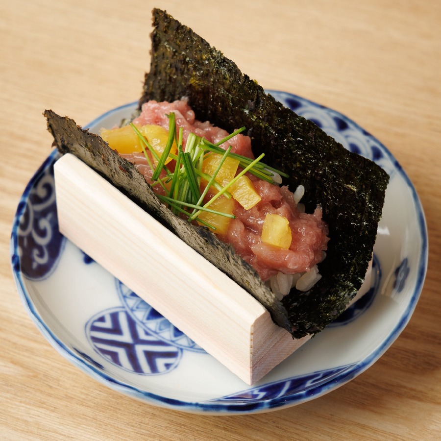 国産生本鮪150円！（1/6-19）上野駅徒歩1分、回らない寿司『マグロ尽くし5貫セット』も750円(税込)