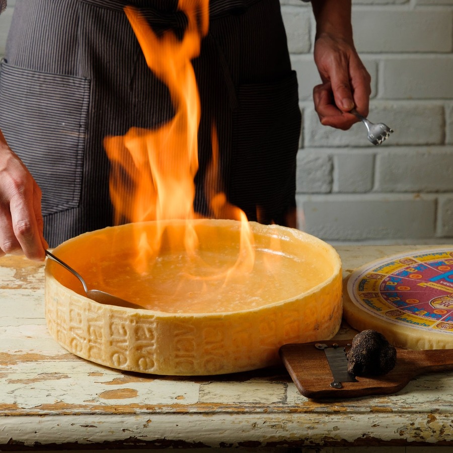 アワビ丸ごとで2900円（税別）！大人気パスタが特別価格で再販（1月末まで）