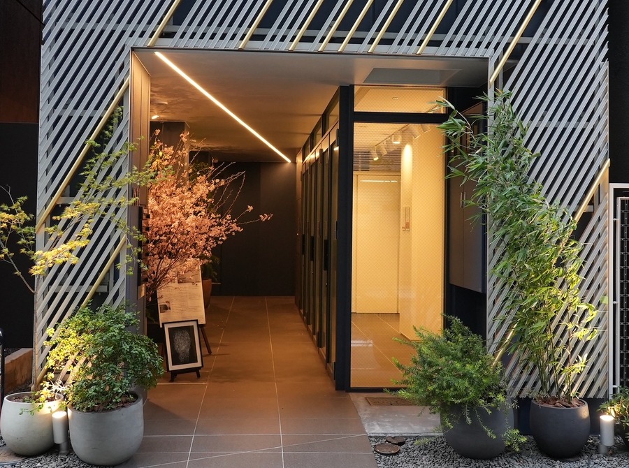 若手日本画家が描く現代の花鳥風月　日本橋にて展示開催