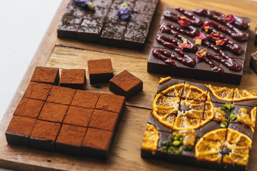 甘みはメープルシロップの「ヴィーガン生チョコ」百貨店での催事も多数出展予定