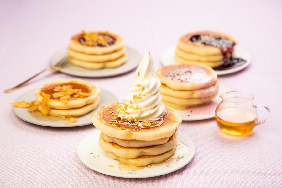 ネットカフェに自動パンケーキマシン登場！食べ放題半額キャンペーン(1/31まで)