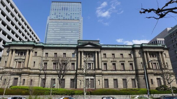 FOMC後の為替相場　急騰劇のメカニズムを解説