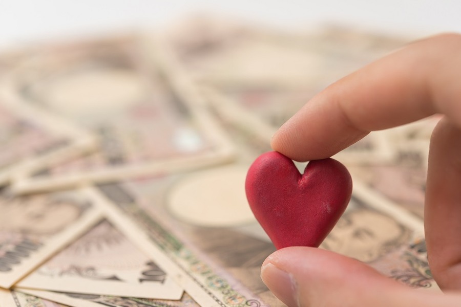 あなたはお金に好かれていますか？　お金持ちになるためのコツ（稼ぐ人のチェックリスト付き）