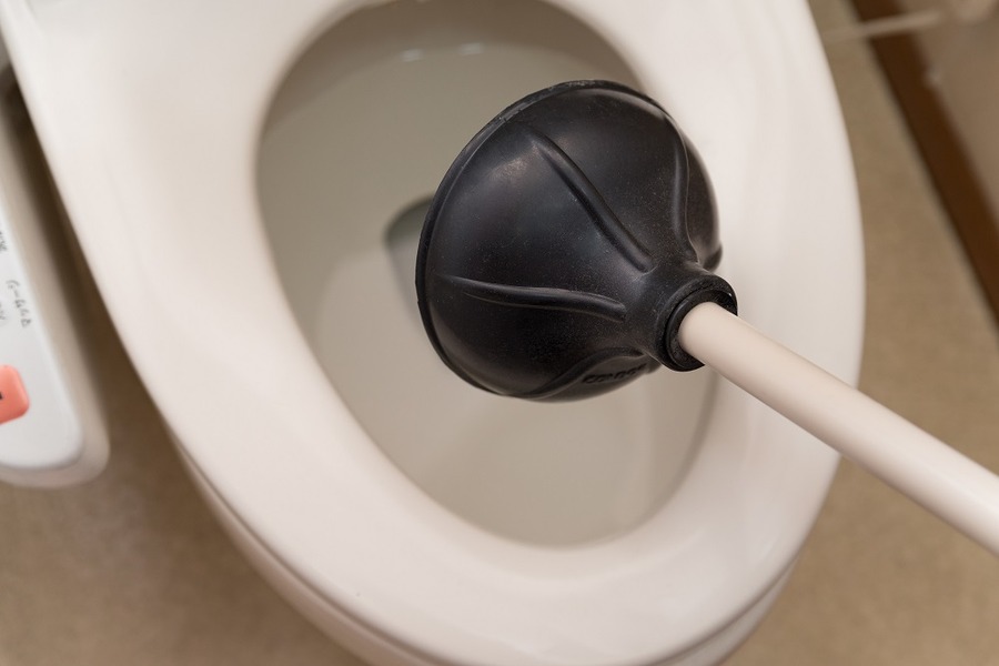 トイレのトラブル…「あの人」を呼ぶ前に自分で修理できるか見てみよう。