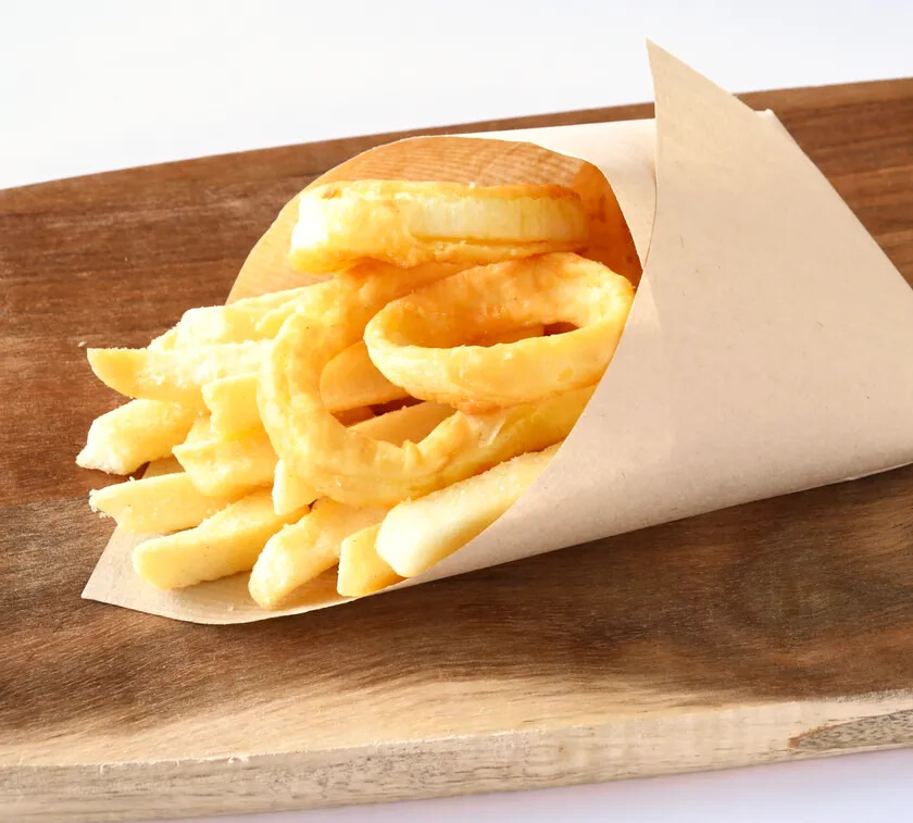 モスバーガー監修「オニポテスナック」が4月10日より新登場！大人気サイドメニューがスナックに！