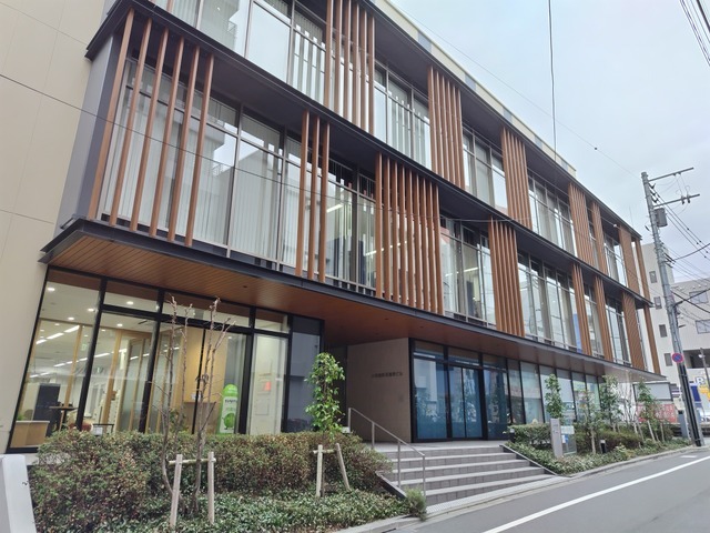 とってもオシャレな町田ハローワーク（森野ビル別館）【撮影／石原健児】