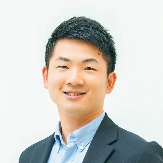 都築辰弥氏