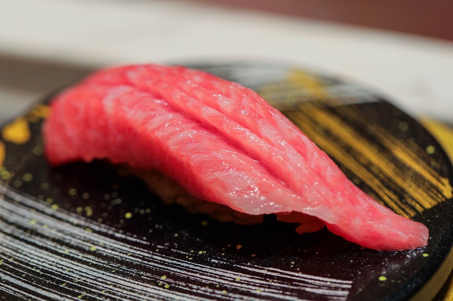 「やま幸のマグロが半額はうらやましい…」オープン1周年記念祭を開催 