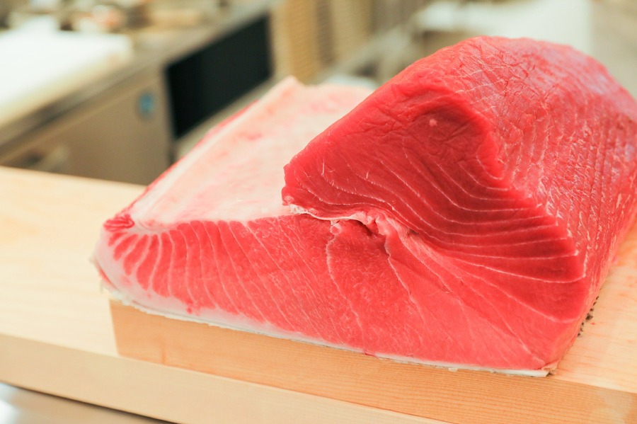 「やま幸のマグロが半額はうらやましい…」オープン1周年記念祭を開催 