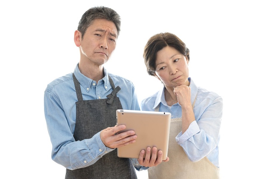 「生命保険料の値上げ」は生命保険会社を圧迫し、「転換問題」の再発を予感させる。