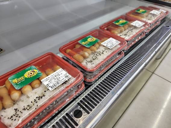 「ウインナーが50%増量って素敵すぎる…！」ローソンストア100の「盛りすぎチャレンジ」がはじまるぞーー！【お得な支払い方法も】