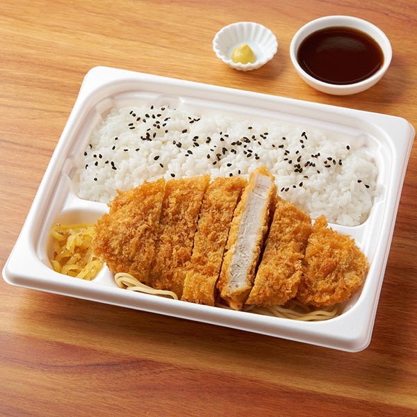 ファミマがキャンペーン同時開催！おむすびと綾鷹セット100円引き＆人気弁当ご飯20％増量