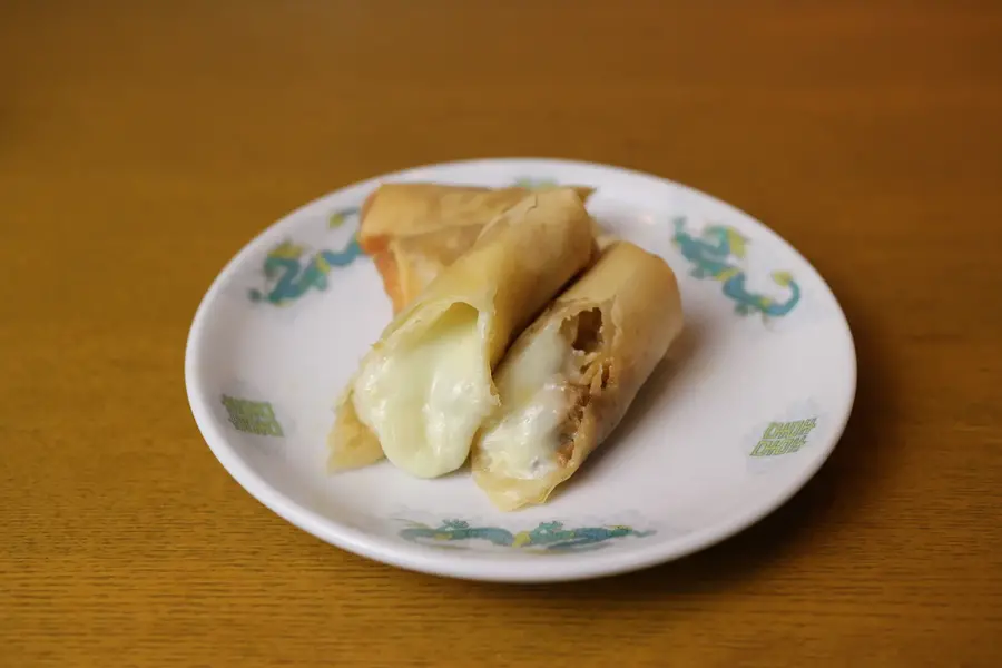 渋谷餃子、物価高対策で4,500円の忘年会コースを提供開始・LINE友だち限定特典も