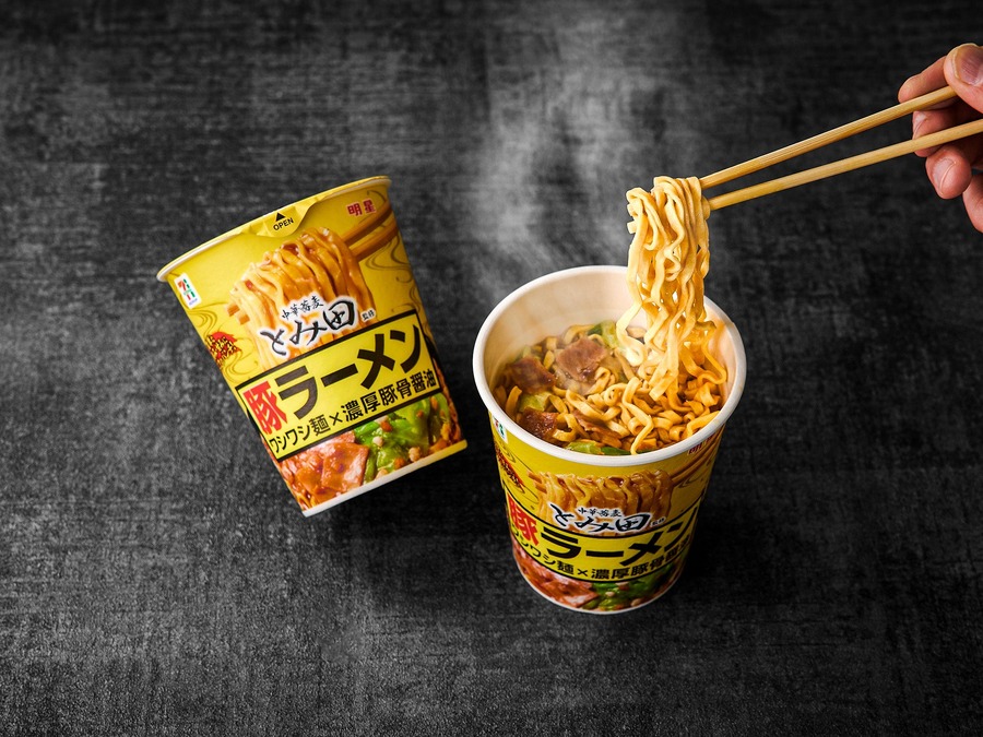 セブンイレブン新商品「とみ田監修 豚ラーメン」発売！クーポン配布も