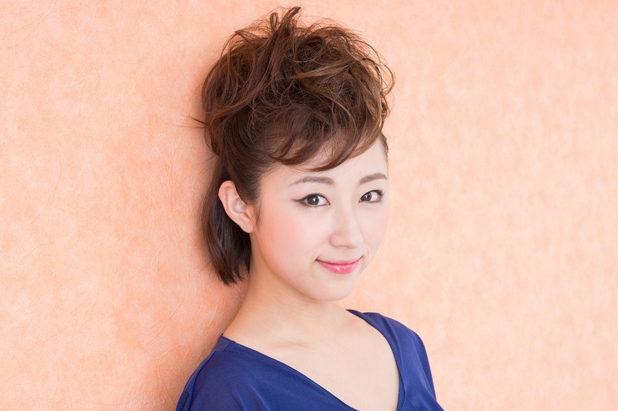 「伸びた前髪」だけで美容院に行っちゃってます？　元美容師の私が自分でカットやアレンジする方法を紹介します